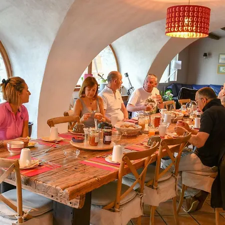 L'escale En Ubaye Bed & Breakfast *